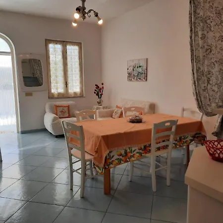 Casa Lesto 3*